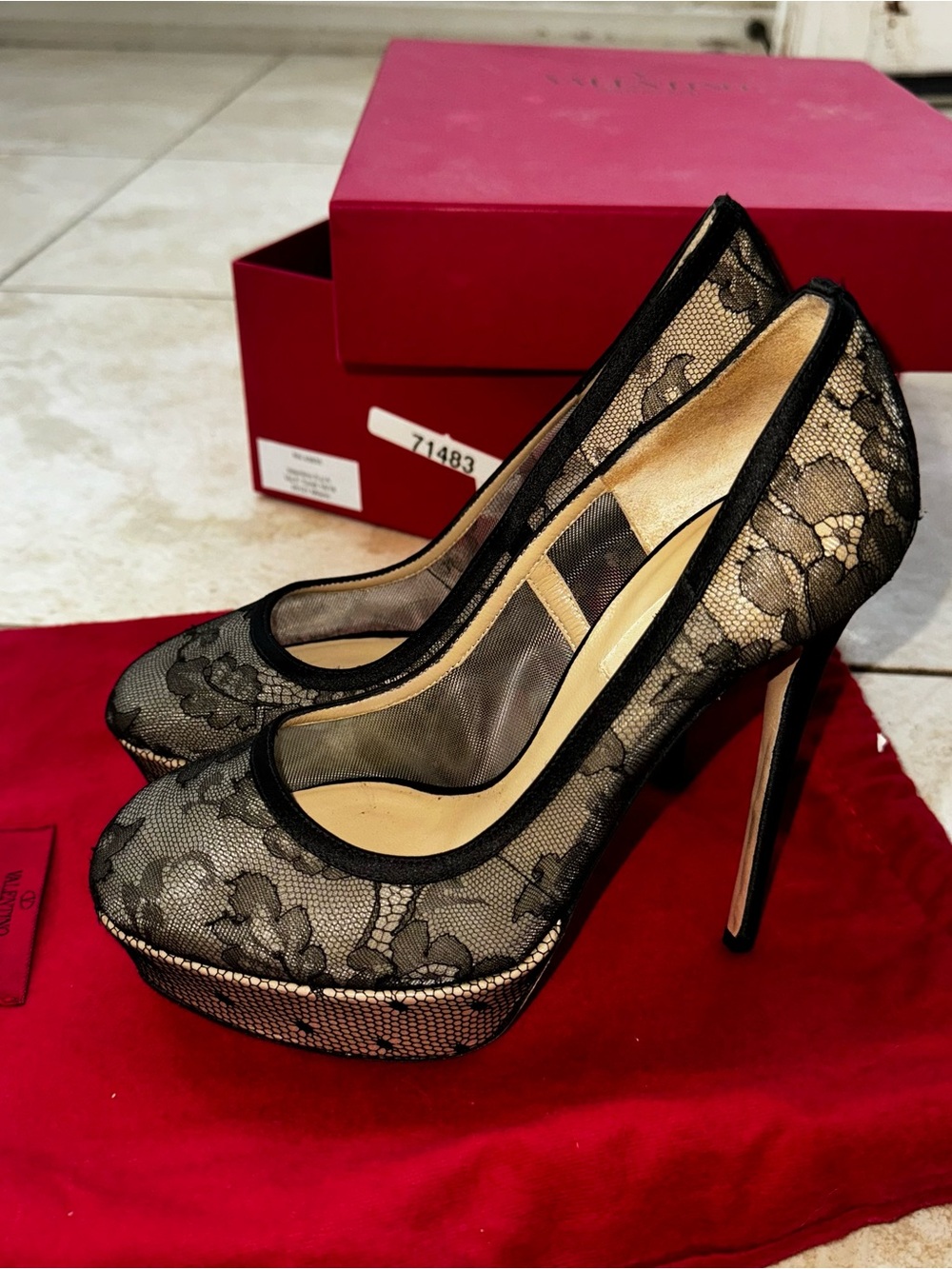 Valentino Black Lace Platform Stiletto Pumps — Never Worn NWT